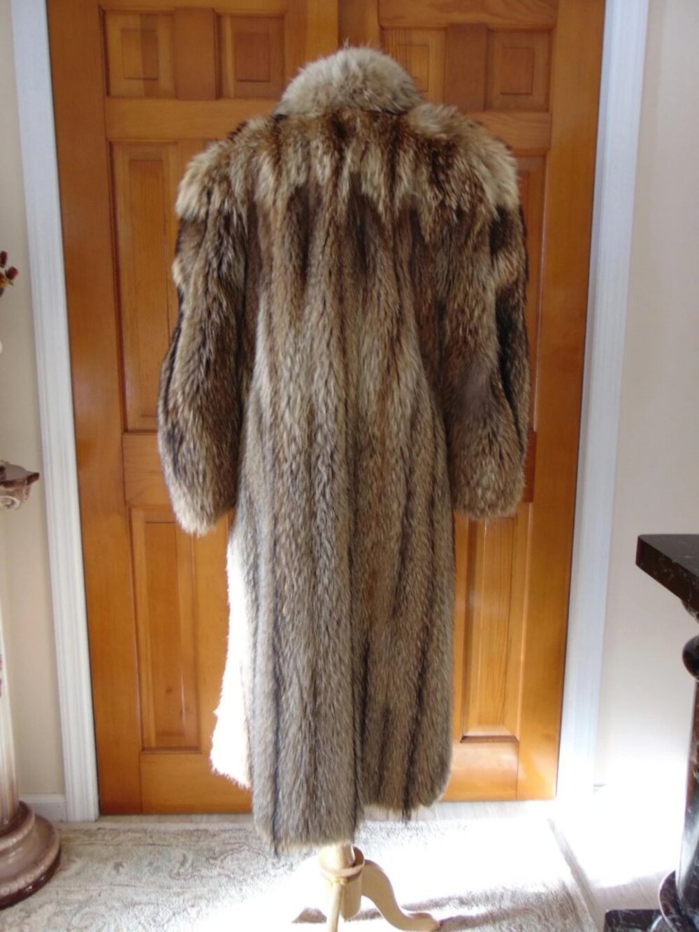 Vintage Japanese Taunki Fur Coat: Long Natural Unisex Estate Fur